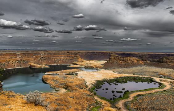 Two lakes at the bottom of Dry Falls